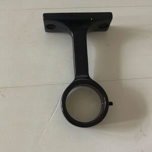 RH DAKOTA END / CENTER BRACKET SMALL CURTAIN‎ BRACKET
